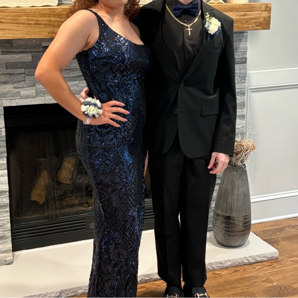 Chic Navy Sequin Dress